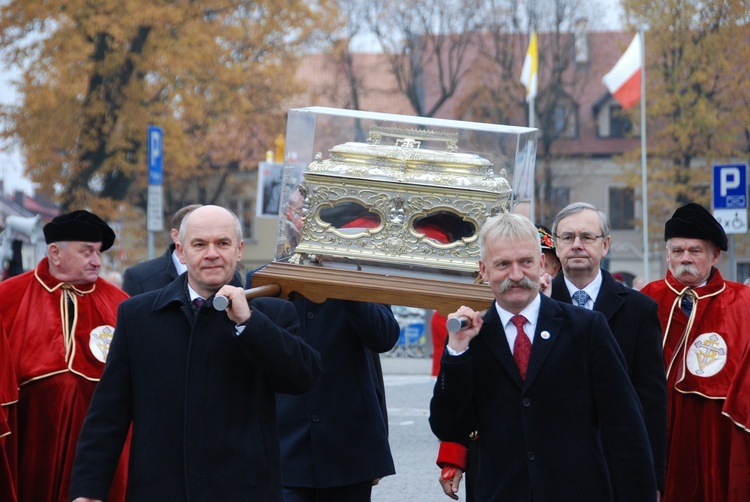 Uroczystości ku czci św. Wiktorii w Łowiczu - procesja