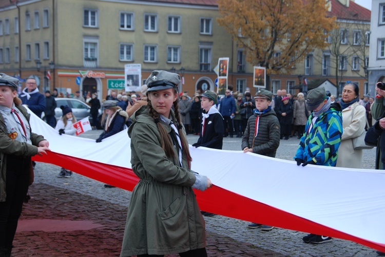 Uroczystości ku czci św. Wiktorii w Łowiczu - procesja