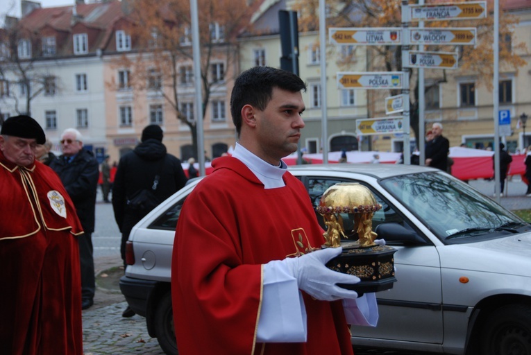 Uroczystości ku czci św. Wiktorii w Łowiczu - procesja