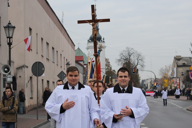 Uroczystości ku czci św. Wiktorii w Łowiczu - procesja