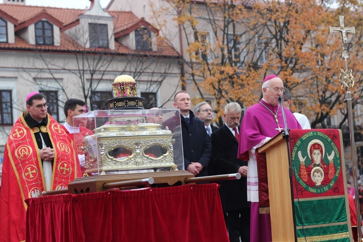 Uroczystości ku czci św. Wiktorii w Łowiczu - procesja