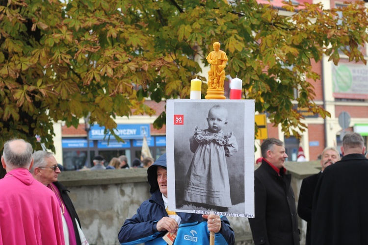 Uroczystości ku czci św. Wiktorii w Łowiczu - procesja