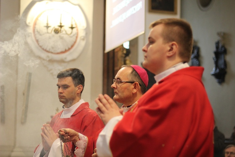 Uroczystości ku czci św. Wiktorii w Łowiczu - Eucharystia