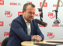 Arkadiusz Chęciński w Radiu eM.