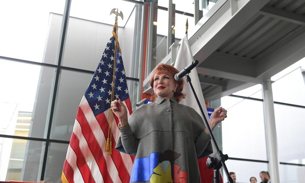 Mosbacher: Świętujemy przystąpienie Polski do programu bezwizowego USA; to wyjątkowy dzień