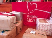 Nie trzeba być bogaczem, aby przygotować dary – uważają wolontariusze – ale warto łączyć siły w łańcuch ludzi dobrej woli.