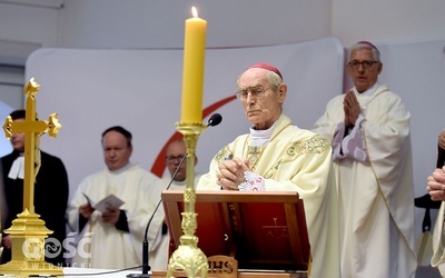 Abp. Alfons Nossol przewodniczył Mszy św. upamiętniającej symboliczny gest pojednania polsko-niemieckiego.