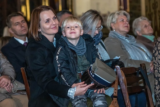 Konkurs pieśni patriotycznych