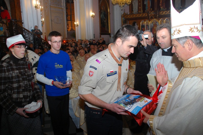 Ingres bp. Henryka Tomasika. Galeria wspomnieniowa