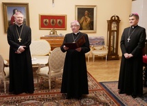 Dekrety wręczył abp Sławoj Leszek Głódź w obecności biskupów pomocniczych archidiecezji gdańskiej.