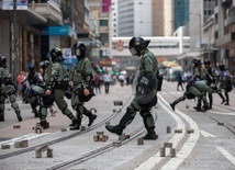 Bp Josep Ha: Jestem przerażony brutalnością policji w Hongkongu