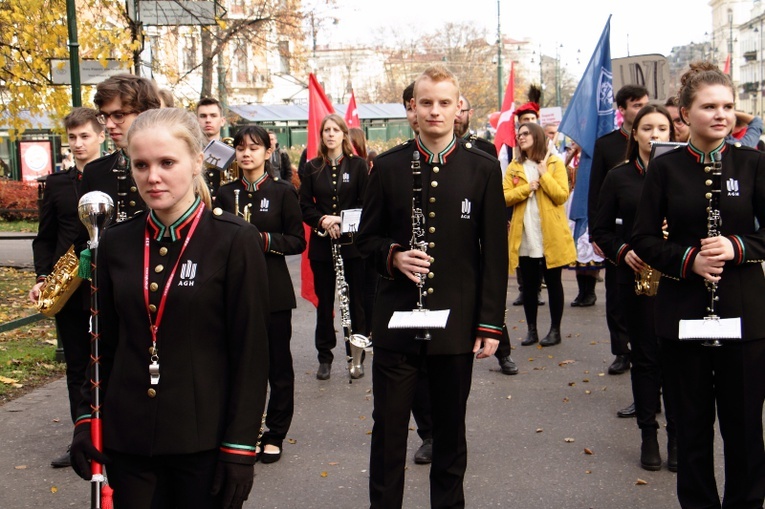 Marsz na otwarcie bazy rodzin Szlachetnej Paczki 2019