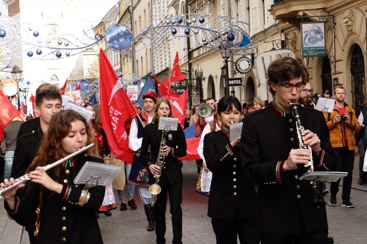 Marsz na otwarcie bazy rodzin Szlachetnej Paczki 2019