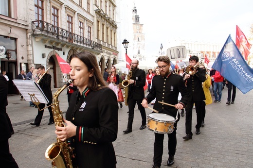 Marsz na otwarcie bazy rodzin Szlachetnej Paczki 2019