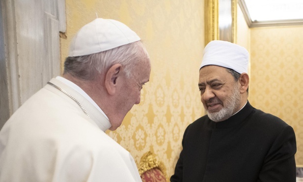 Postępy w dialogu z islamem, z Al-Azhar oraz w Teheranie