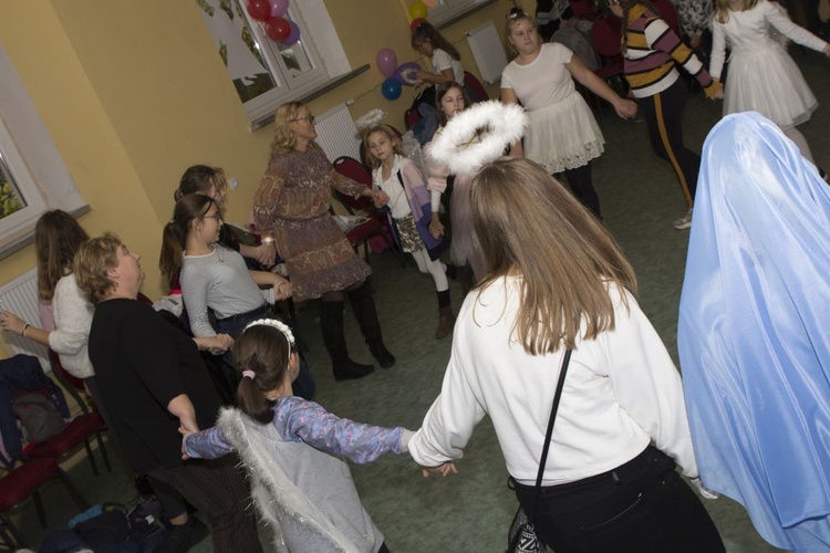 ​Bal Wszystkich Świętych dla dzieci z całej diecezji w Gorzowi Wlkp.