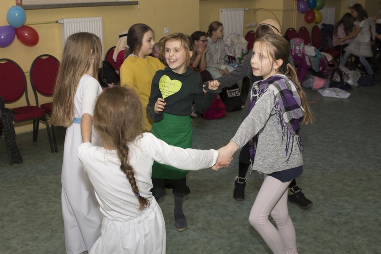 ​Bal Wszystkich Świętych dla dzieci z całej diecezji w Gorzowi Wlkp.