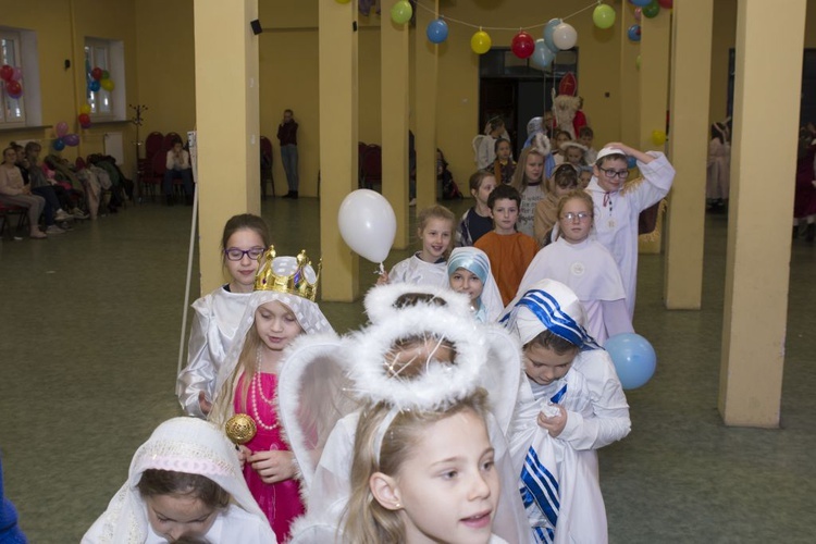 ​Bal Wszystkich Świętych dla dzieci z całej diecezji w Gorzowi Wlkp.