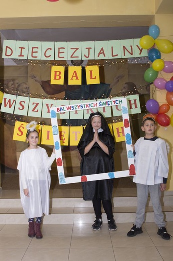 ​Bal Wszystkich Świętych dla dzieci z całej diecezji w Gorzowi Wlkp.