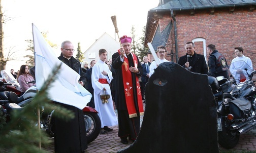 Zabawa. To jest też hamulec