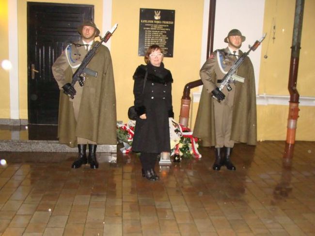 Rzeszów, kościół garnizonowy. Tablica katyńska.