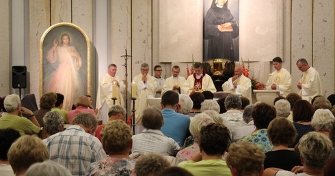 Nocne czuwania Apstolstwa Dobrej Śmierci w Łagiewnikach odbywają się od 14 lat.