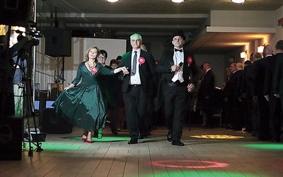 Tego typu spotkania patriotyczne ciągle należą do rzadkości. 