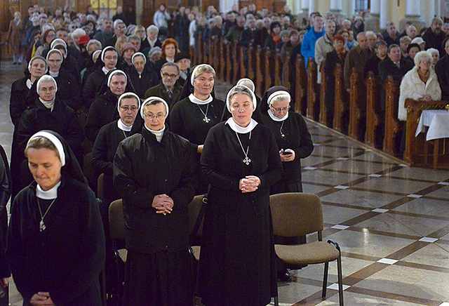 Na jubileusz przybyły zakonnice związane z miastem pochodzeniem i miejscem posługi.