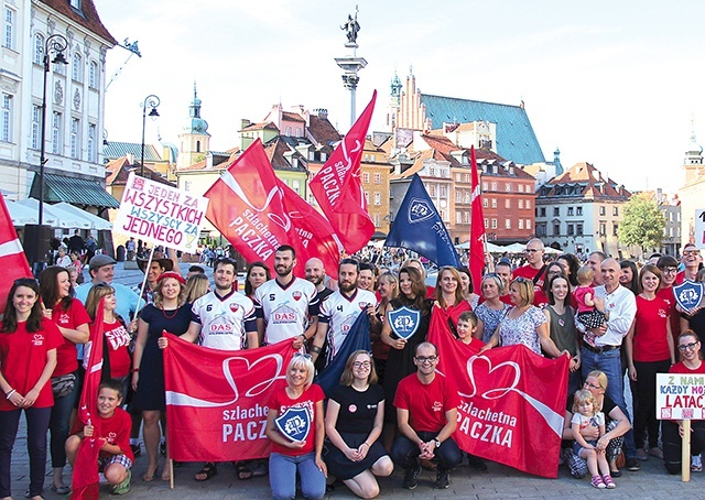 W działania angażuje się 2,5 tys. wolontariuszy z całego regionu.