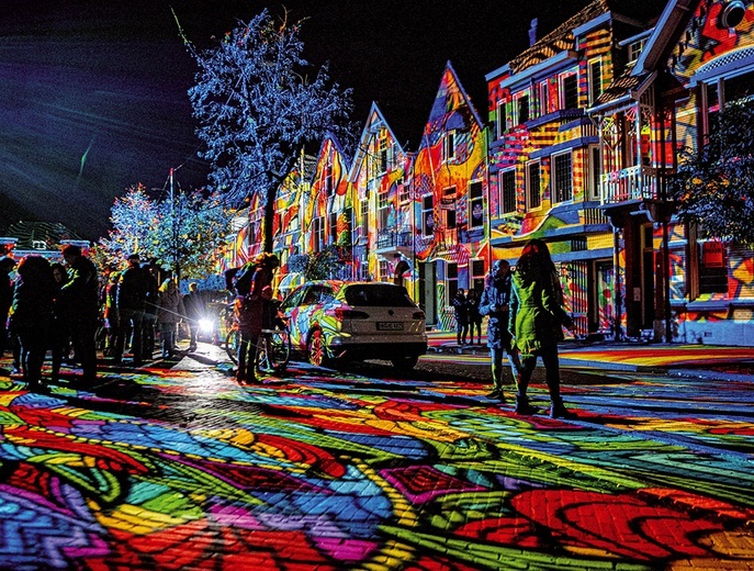 Barwna iluminacja na tradycyjnym Festiwalu Światła w holenderskim Eindhoven.
10.11.2019 Eindhoven