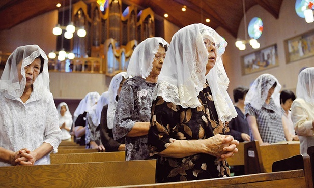W 126-milionowym społeczeństwie japońskim chrześcijanie stanowią mniej niż 1 proc. populacji, z czego katolicy zaledwie 0,35 proc.