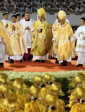 Franciszek podczas Mszy w Bangkoku