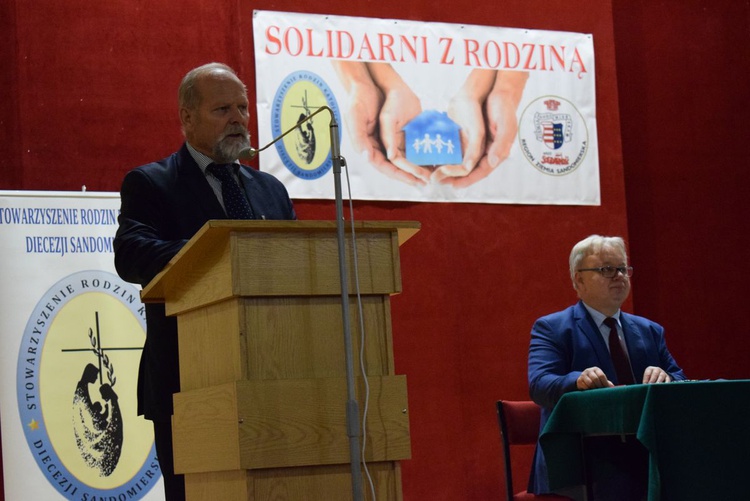 "Solidarni z Rodziną"