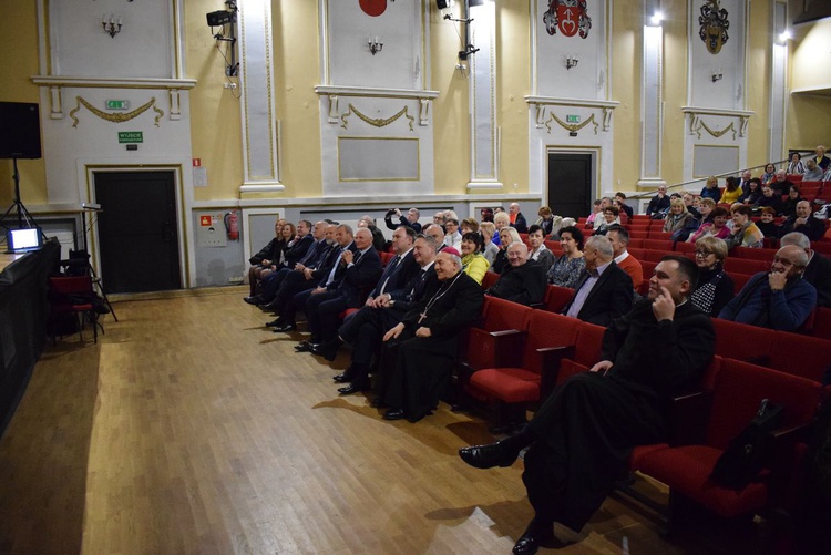 "Solidarni z Rodziną"