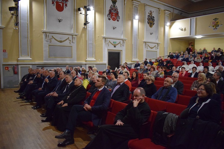 "Solidarni z Rodziną"