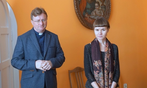 Konsultacje w sprawie wielkanocnych procesji konnych   