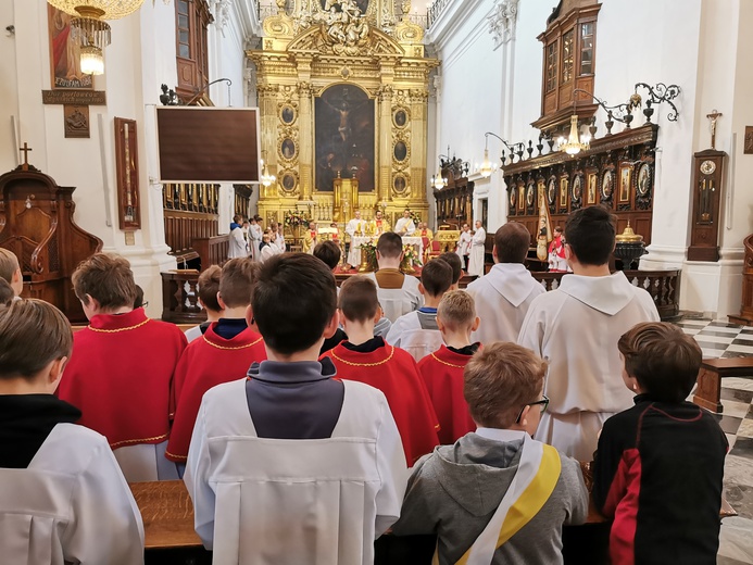 Muode Koty rapowały z ministrantami