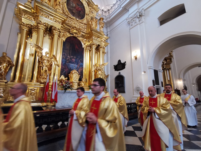 Muode Koty rapowały z ministrantami