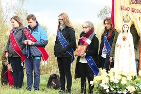 Ważnymi aspektami w kształtowaniu młodzieży są dobra grupa i wspólna modlitwa.