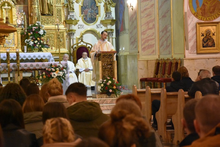 Dekanlane spotkanie młodych w Łącku