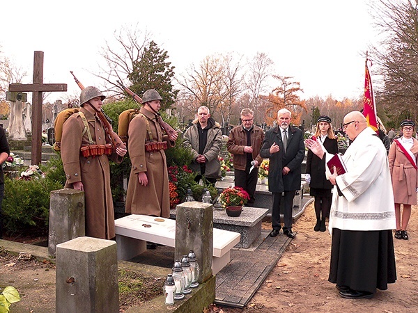 ▲	Bohaterski akowiec został upamiętniony.