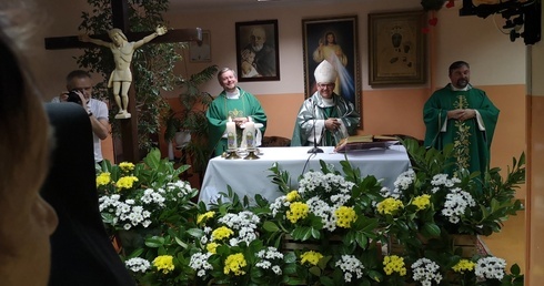 Dom gościnny. 20 lat schroniska dla bezdomnych kobiet przy ul. Strzegomskiej we Wrocławiu