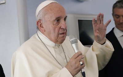 Papież: NIE dla broni nuklearnej powinno wejść do Katechizmu