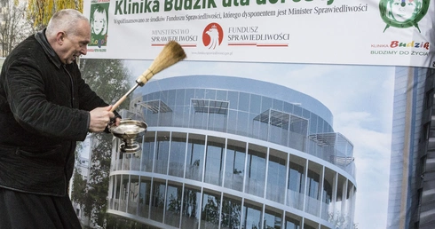 Zbudźcie się, o śpiący... "Budzik" dla dorosłych powstaje na Targówku