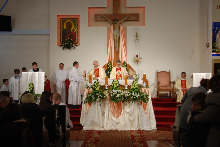 Odpust w parafii Jezusa Chrystusa w Rawie Maz.