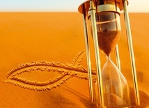 Gdy my fiksujemy się na „szczęściu, zdrowiu, pomyślności” własnej produkcji, Bóg ma dla nas te rzeczy nieskończenie lepsze. I zapowiada to, przysyłając proroków, którzy jak Izajasz mówią: „Pan jest blisko!”.  A to znaczy, że bliżej, niż można przypuszczać.