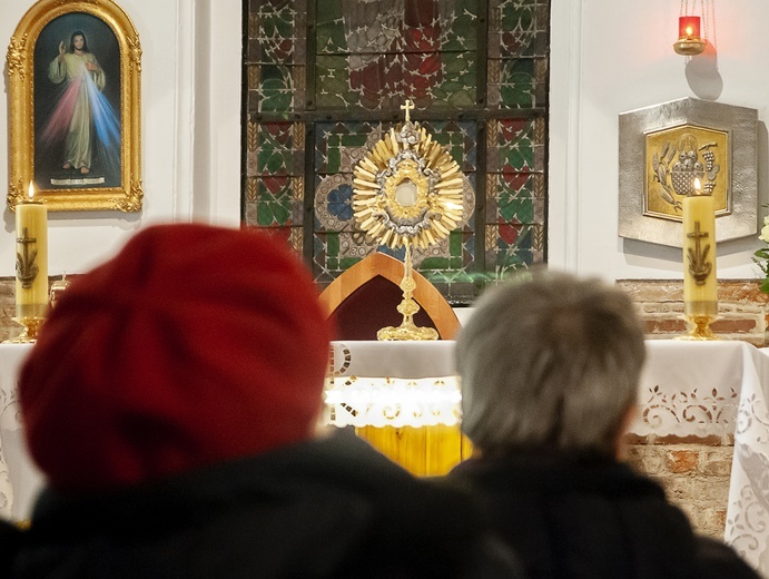 Zamknąć rok blisko Jezusa. Nocne czuwanie w Białogardzie