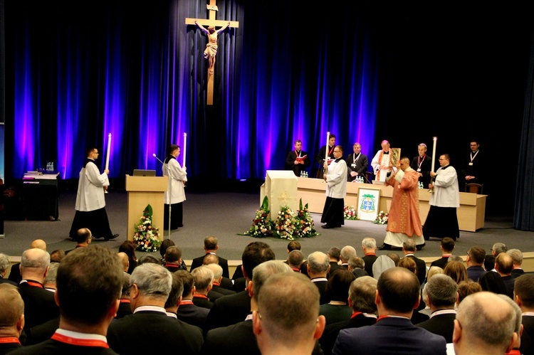 III sesja plenarna V Synodu Diecezji Tarnowskiej (cz. 2)