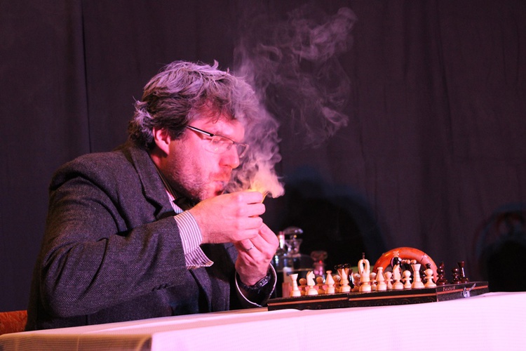 Łąkta. Drewniany talerz