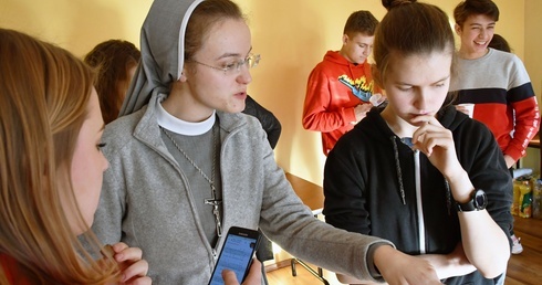 Pomóc dojrzeć i stać się człowiekiem. Rekolekcje dla stypendystów fundacji "Dzieło Nowego Tysiąclecia"
